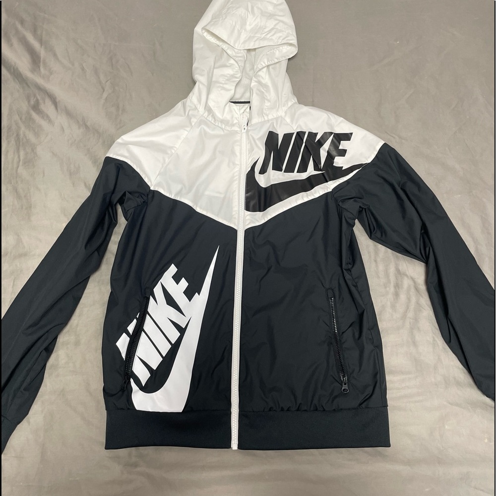 Nike windbreaker